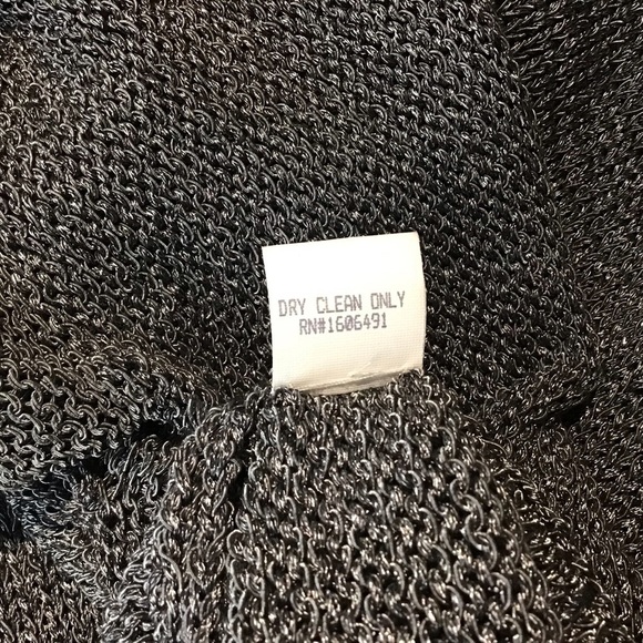 Barbara Who, 3 button, collared cardigan size medium. - Picture 8 of 8